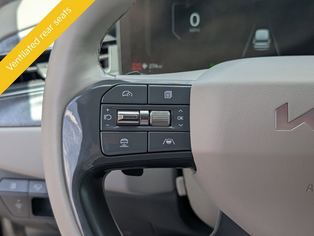 Used 2024 Kia EV9 Land w/ Towing Package AWD/4WD image 26