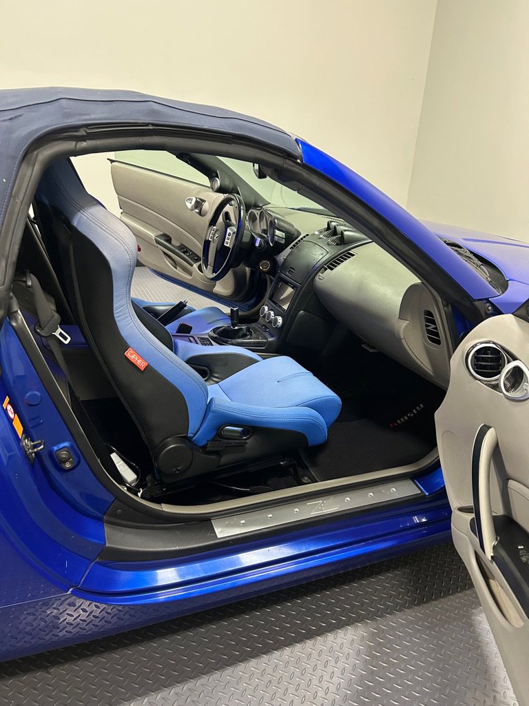 Used 2006 Nissan 350Z Touring image 13