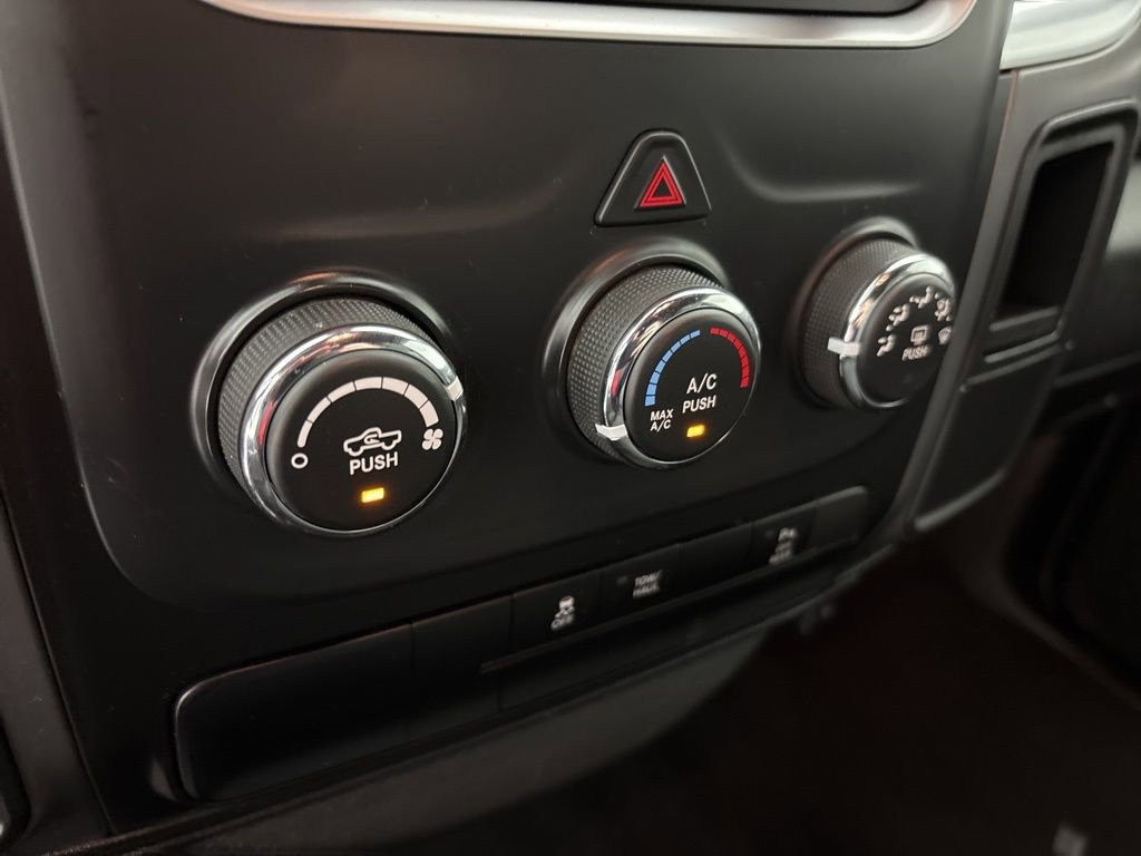 Used 2024 RAM 1500 Classic Warlock image 33