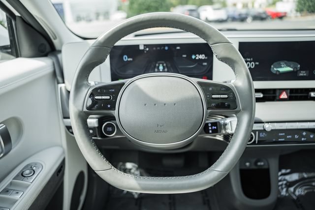 Used 2023 Hyundai Ioniq 5 Limited AWD/4WD image 23