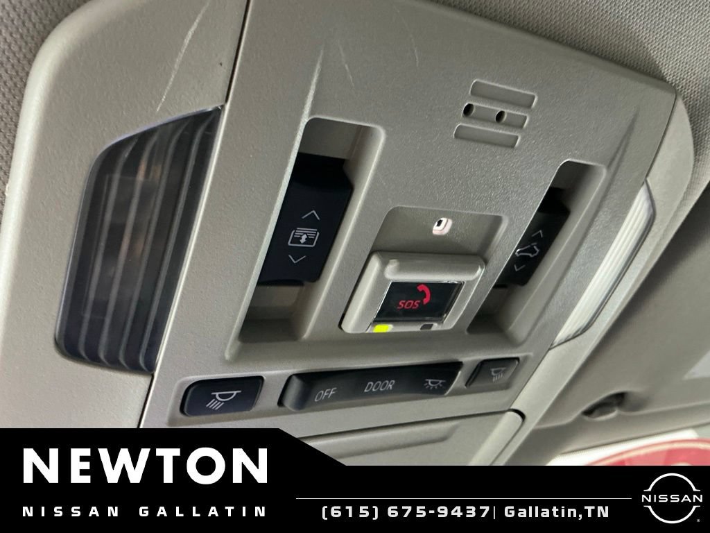Used 2023 Toyota Highlander Platinum AWD/4WD image 42