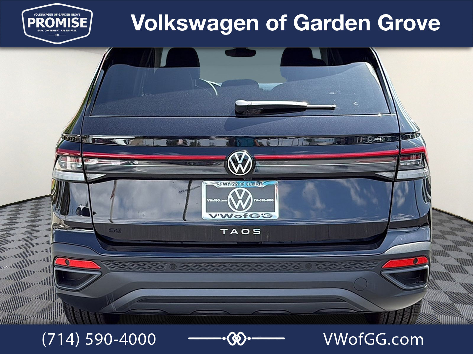 New 2027 Volkswagen Taos SE FWD image 7