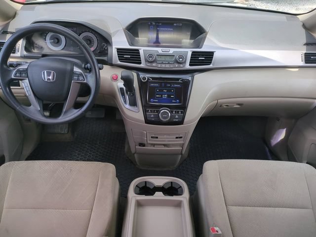 Used 2017 Honda Odyssey SE image 16