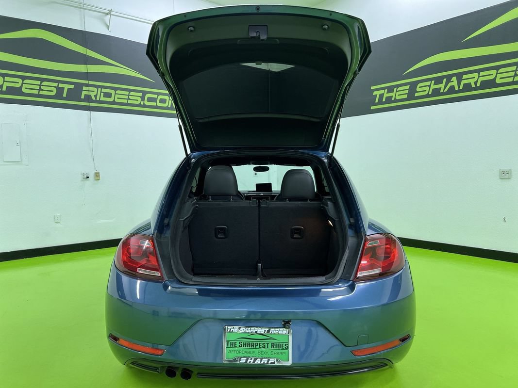 Used 2017 Volkswagen Beetle 1.8T Classic FWD image 9