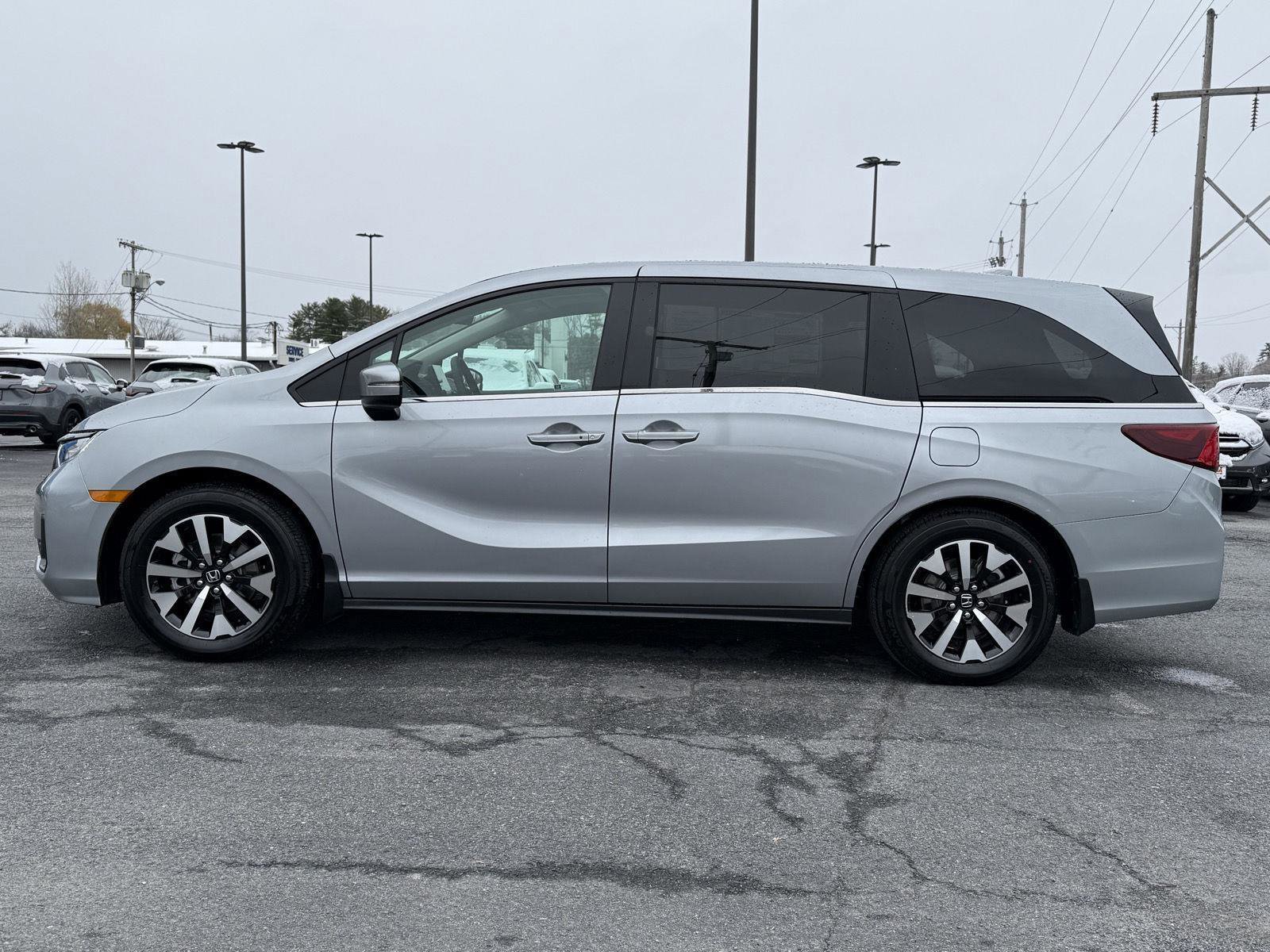Certified 2026 Honda Odyssey EX-L image 8