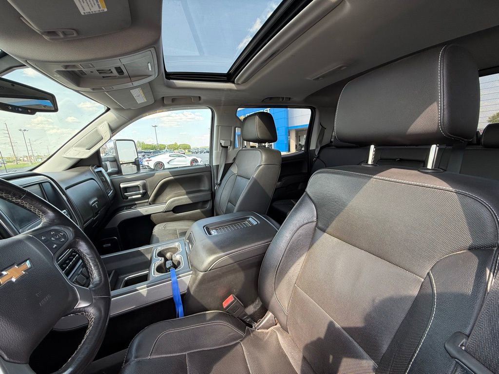 Used 2019 Chevrolet Silverado 2500 LTZ w/ LTZ Plus Package AWD/4WD image 19