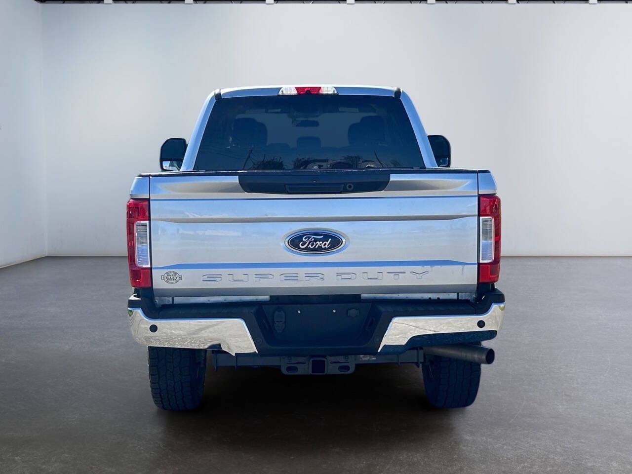 Used 2019 Ford F250 XLT w/ XLT Value Package image 4