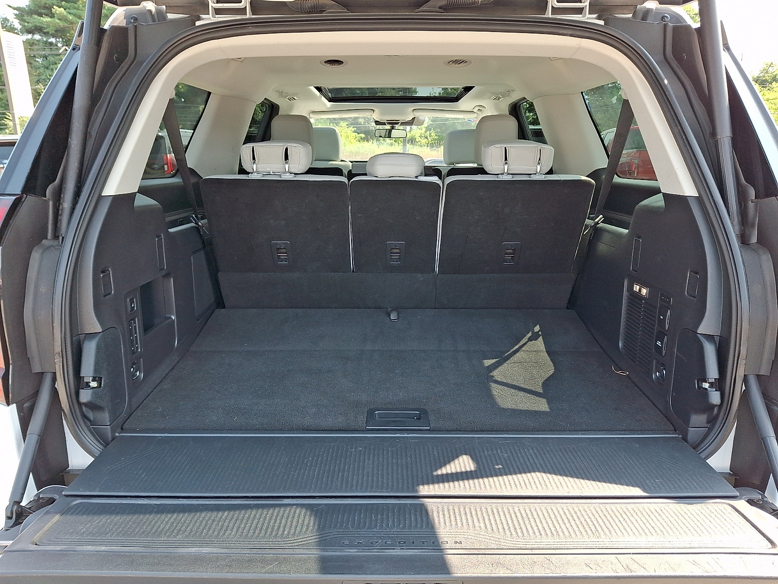 Certified 2025 Ford Expedition Max Platinum AWD/4WD image 33