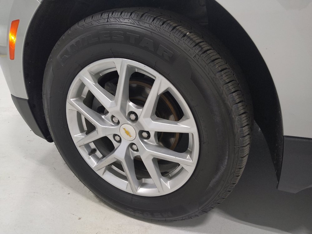 Used 2022 Chevrolet Equinox LS w/ LPO, Floor Liner Package AWD/4WD image 31