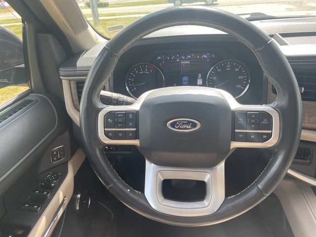 Used 2024 Ford Expedition Limited image 23