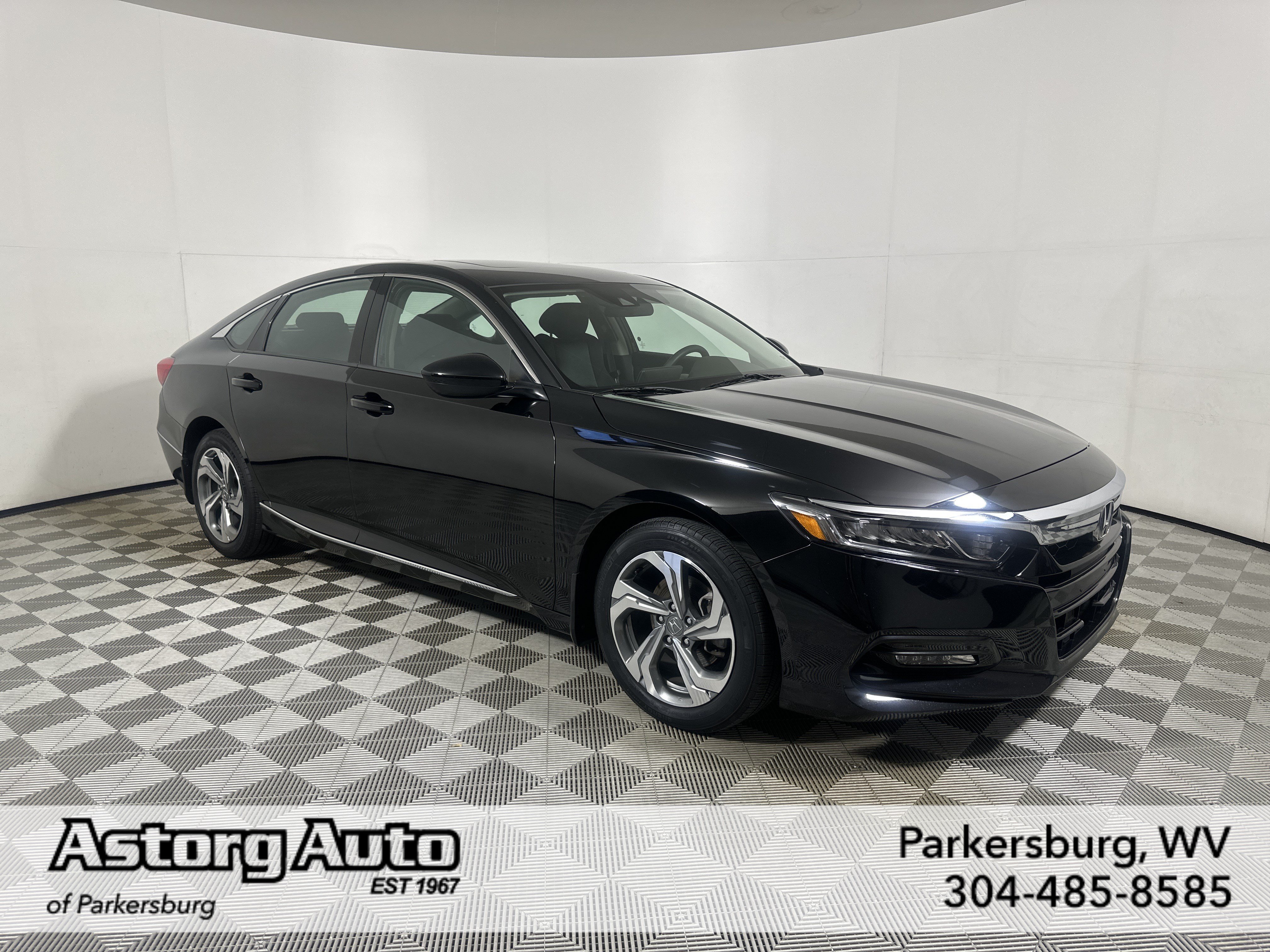 Used 2018 Honda Accord EX image 1