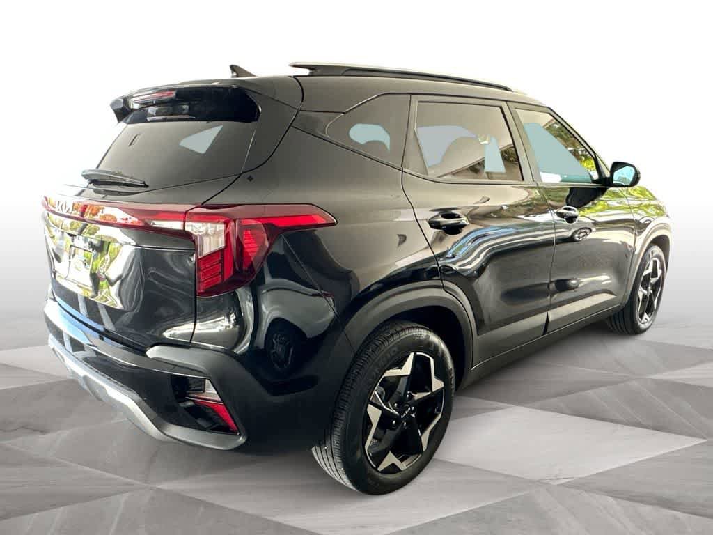 Certified 2025 Kia Seltos S FWD image 8