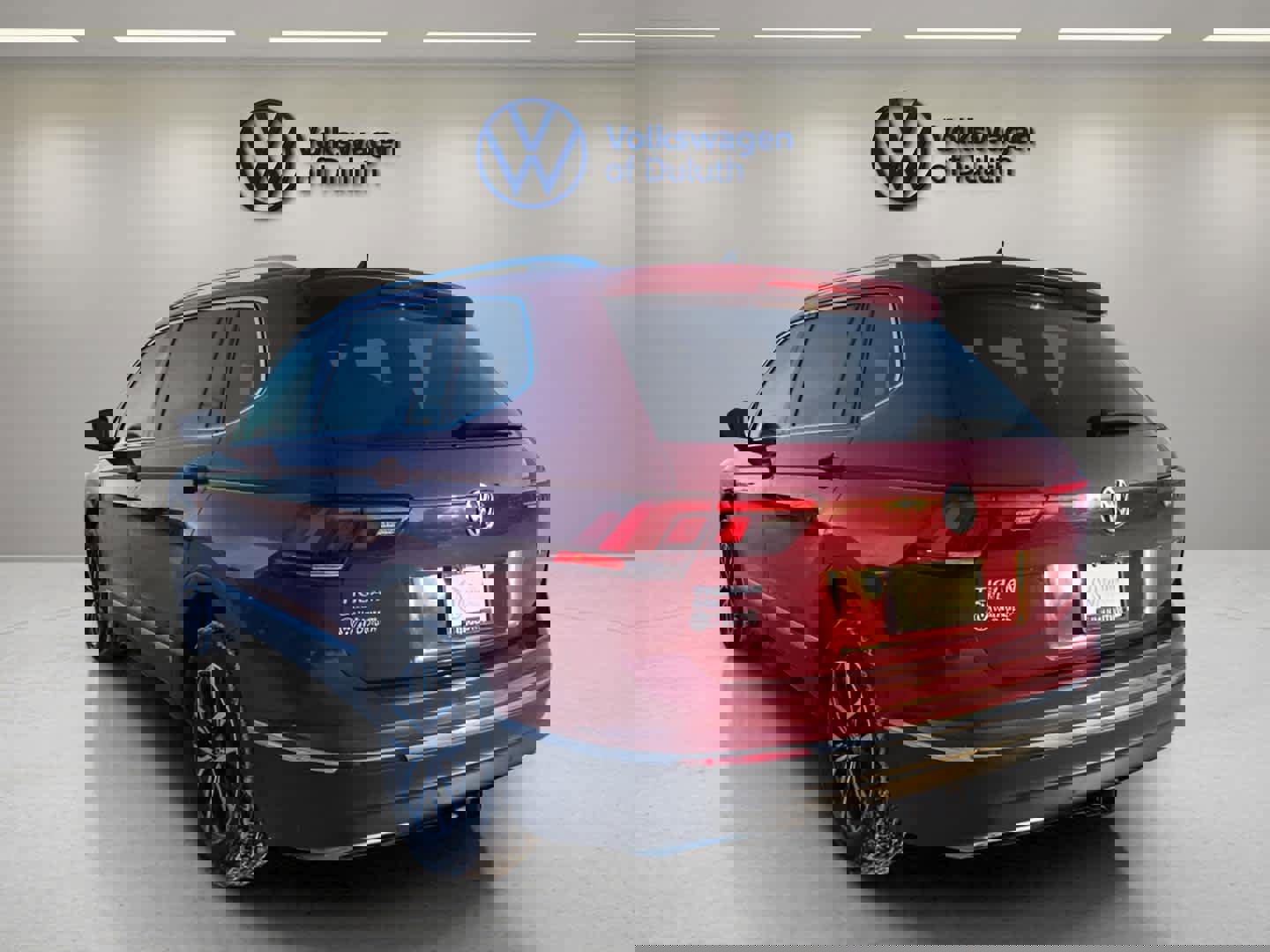 Certified 2020 Volkswagen Tiguan SEL image 3