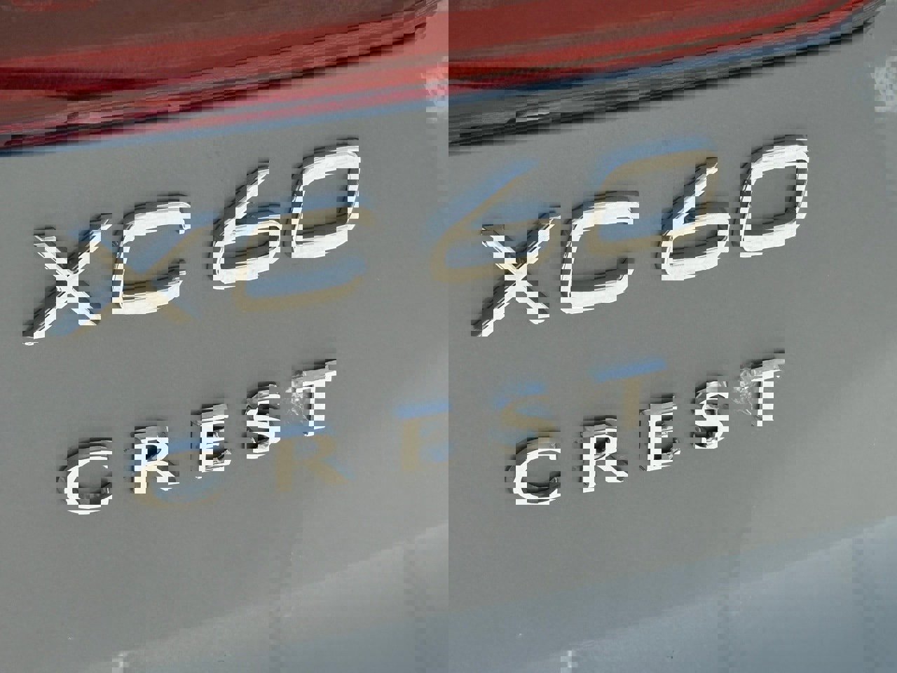 New 2026 Volvo XC60 B5 Plus w/ Protection Package Premier image 9