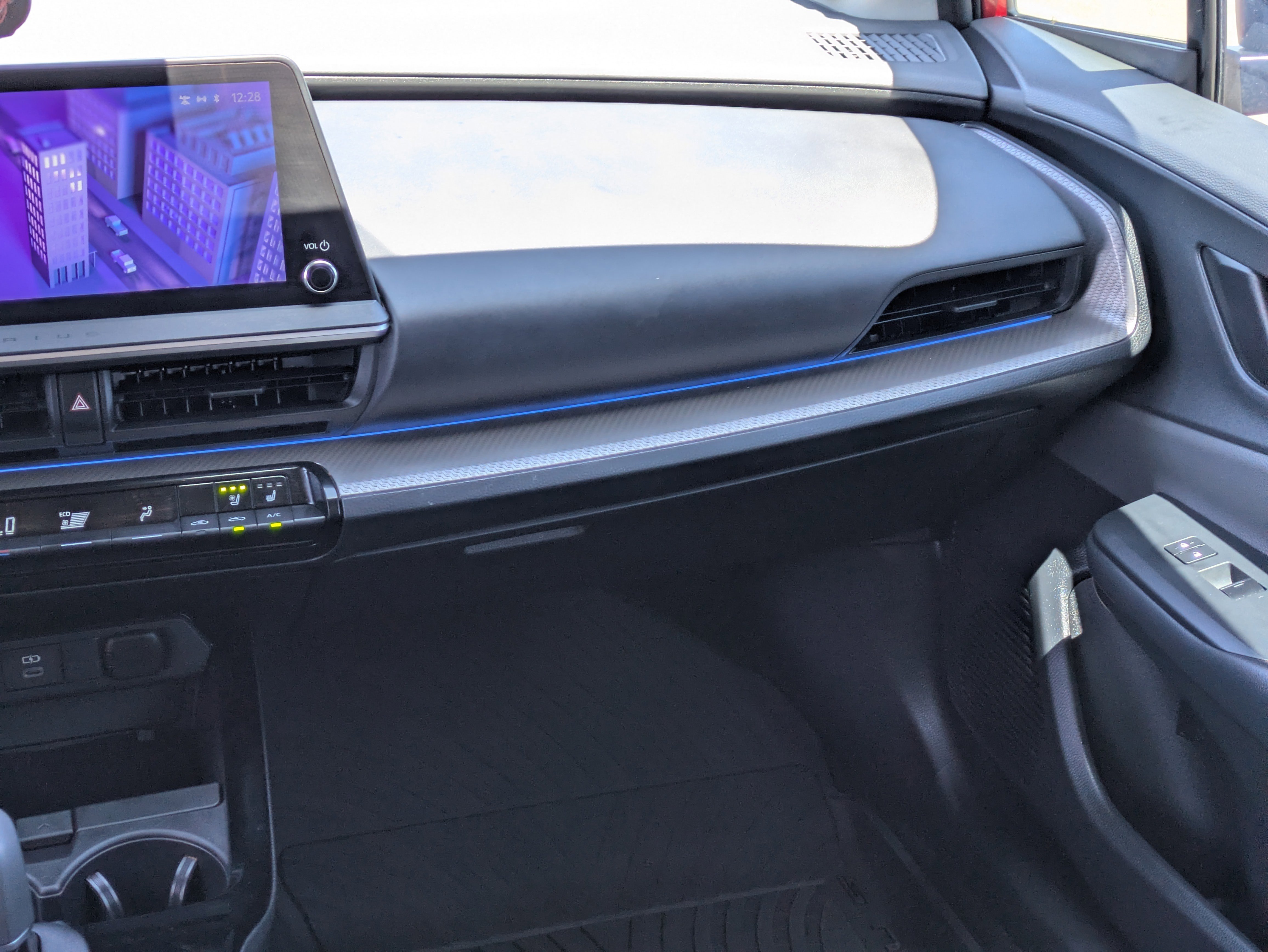 Used 2023 Toyota Prius Limited image 17