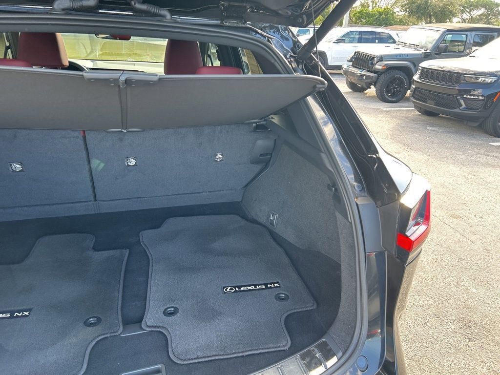 Used 2025 Lexus NX 250 FWD w/ Towing Package (2000 Lbs) image 32