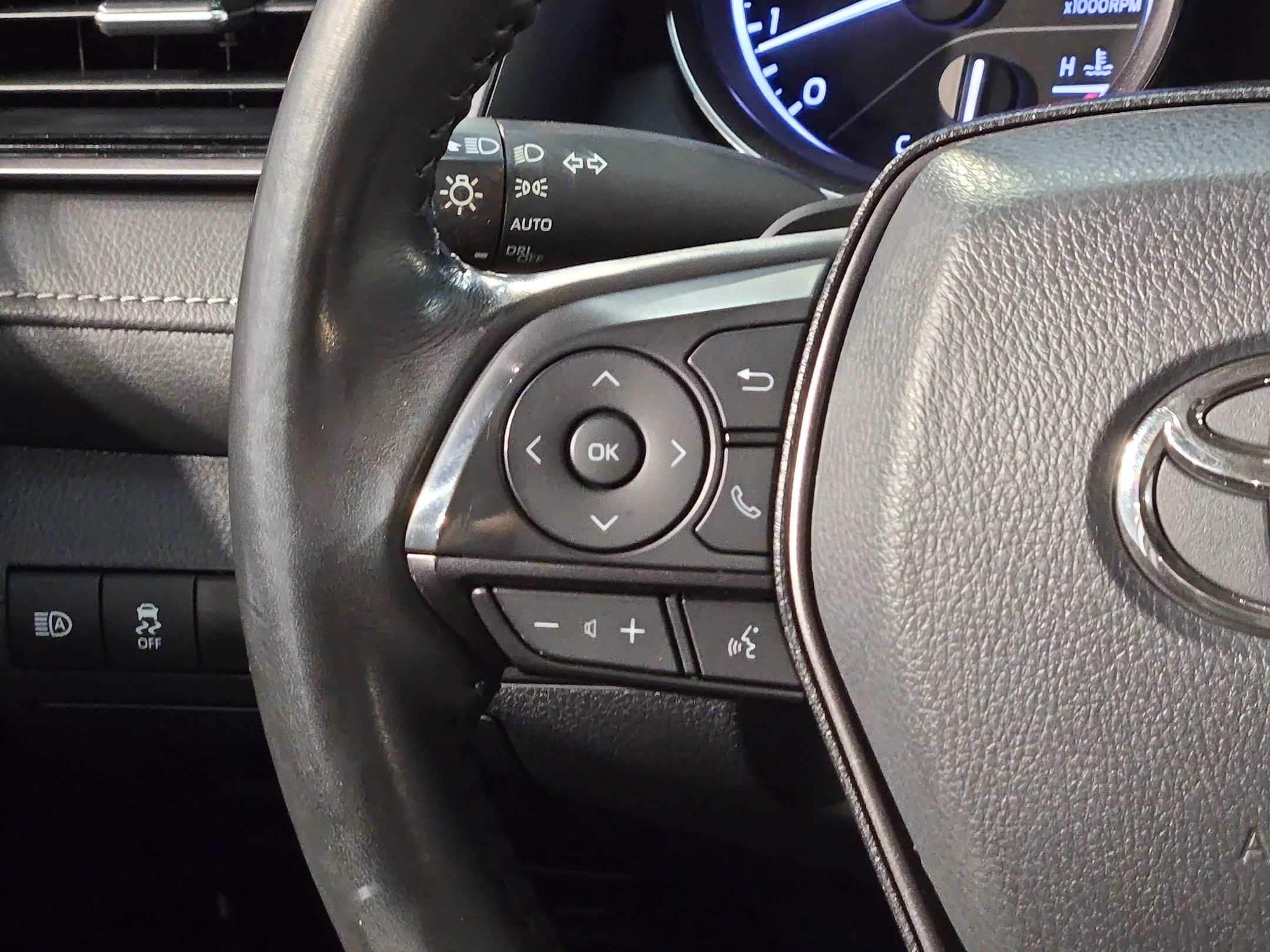 Used 2023 Toyota Camry SE FWD image 26