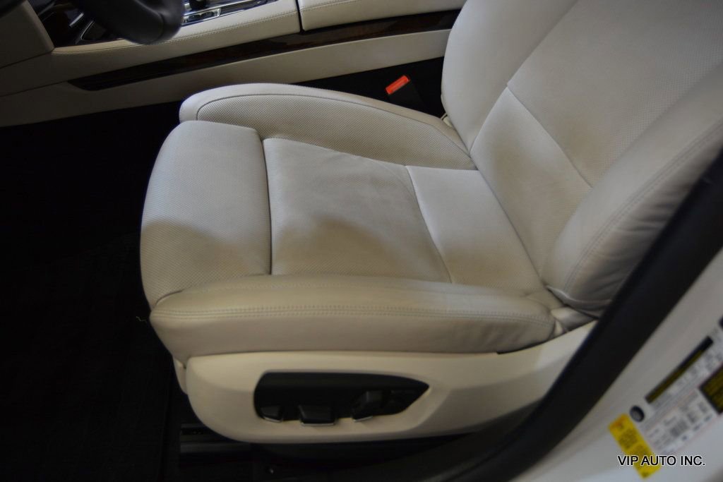 Used 2014 BMW 740i image 17