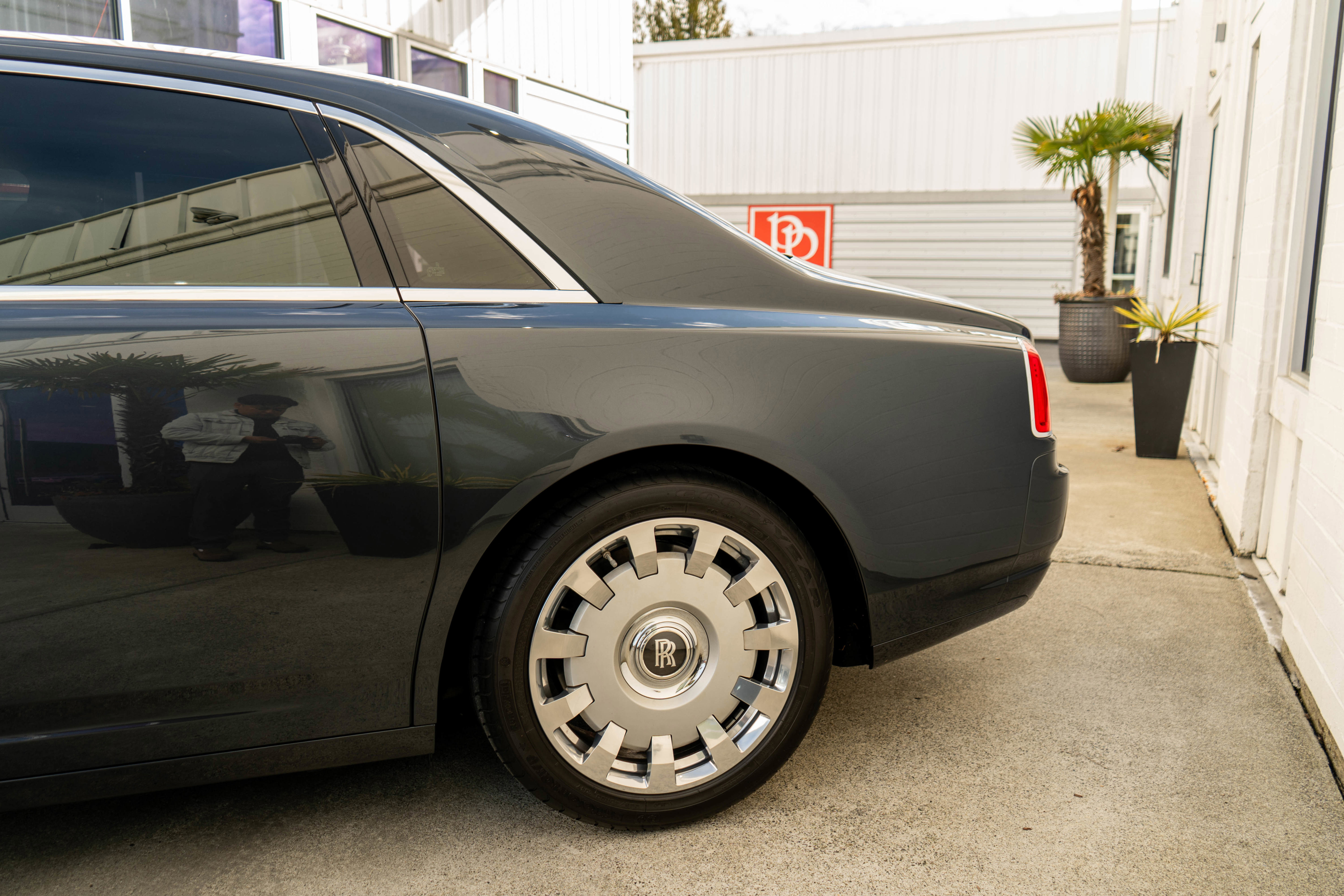 Used 2014 Rolls-Royce Ghost image 5