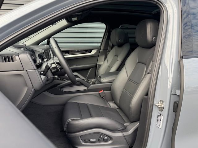 New 2026 Porsche Cayenne Coupe image 5