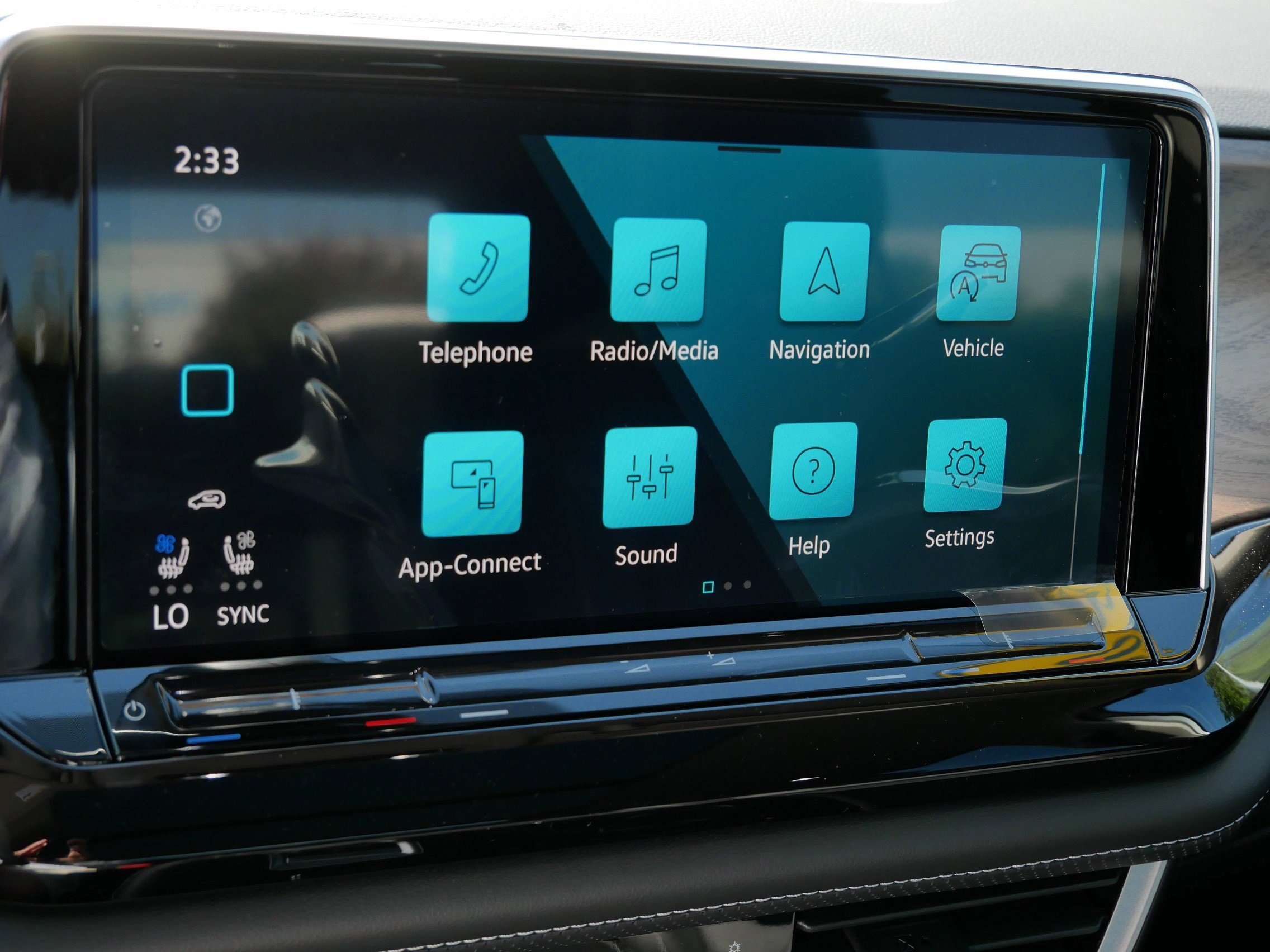 New 2026 Volkswagen Atlas SE image 11