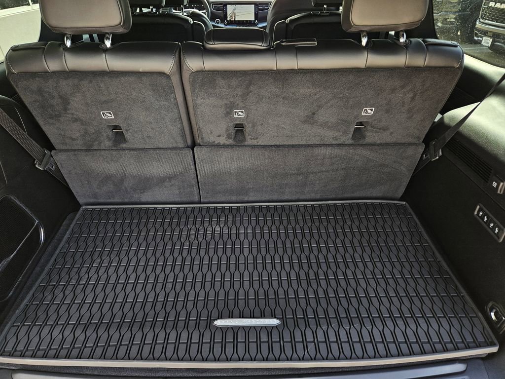 New 2026 Jeep Grand Wagoneer 4WD image 9
