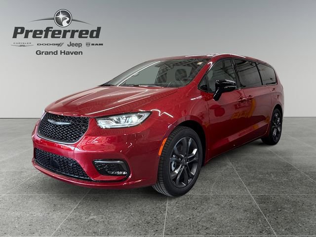 New 2026 Chrysler Pacifica Select image 1