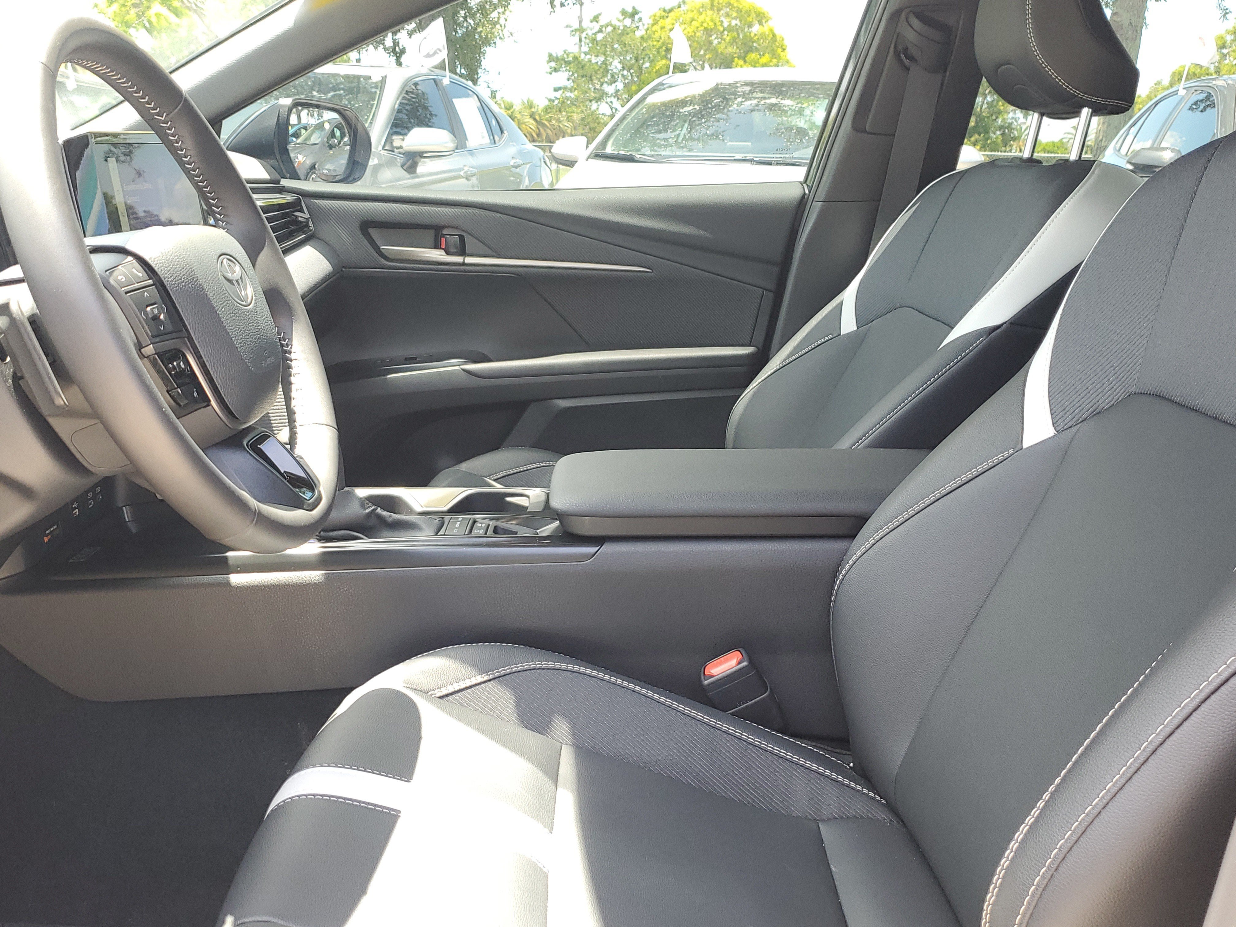Certified 2026 Toyota Camry SE FWD image 20