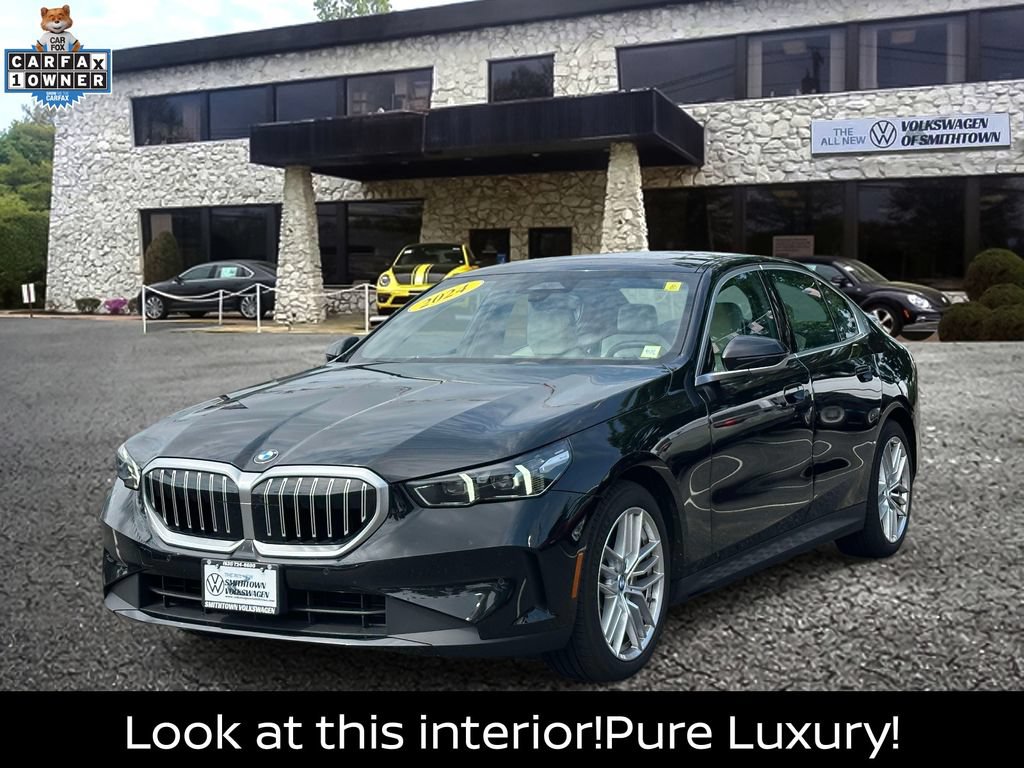 Used 2024 BMW 530i xDrive w/ Convenience Package AWD/4WD image 2