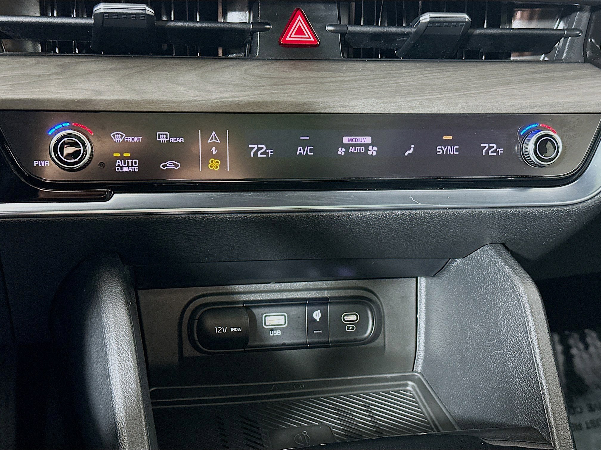 Certified 2023 Kia Sportage X-Line w/ X-Line Premium Package AWD/4WD image 16