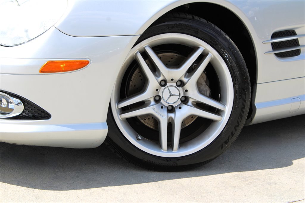 Used 2008 Mercedes-Benz SL 550 image 18