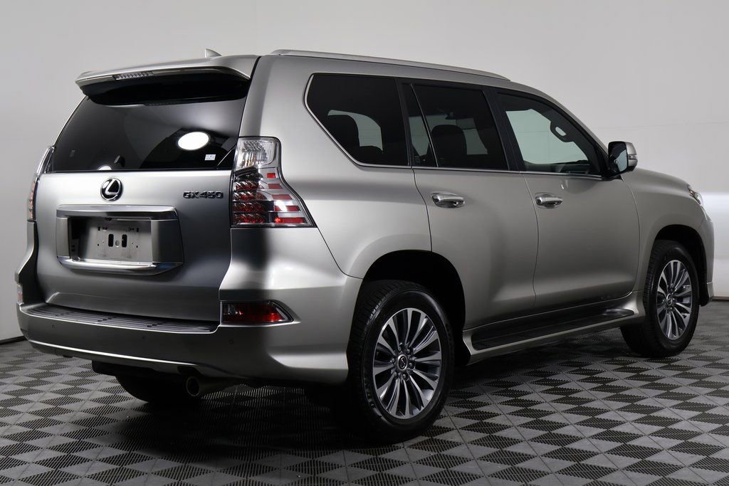 Used 2023 Lexus GX 460 Luxury w/ Off Road Package image 4