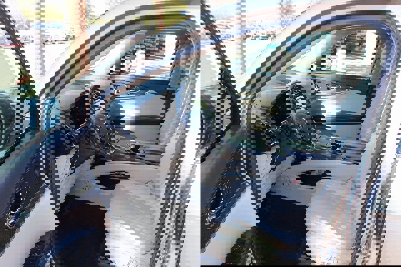 Used 2018 Lincoln MKX Reserve w/ Enhanced Security Package image 10