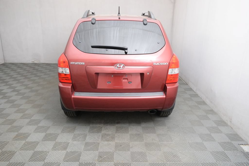Used 2005 Hyundai Tucson GL FWD image 6