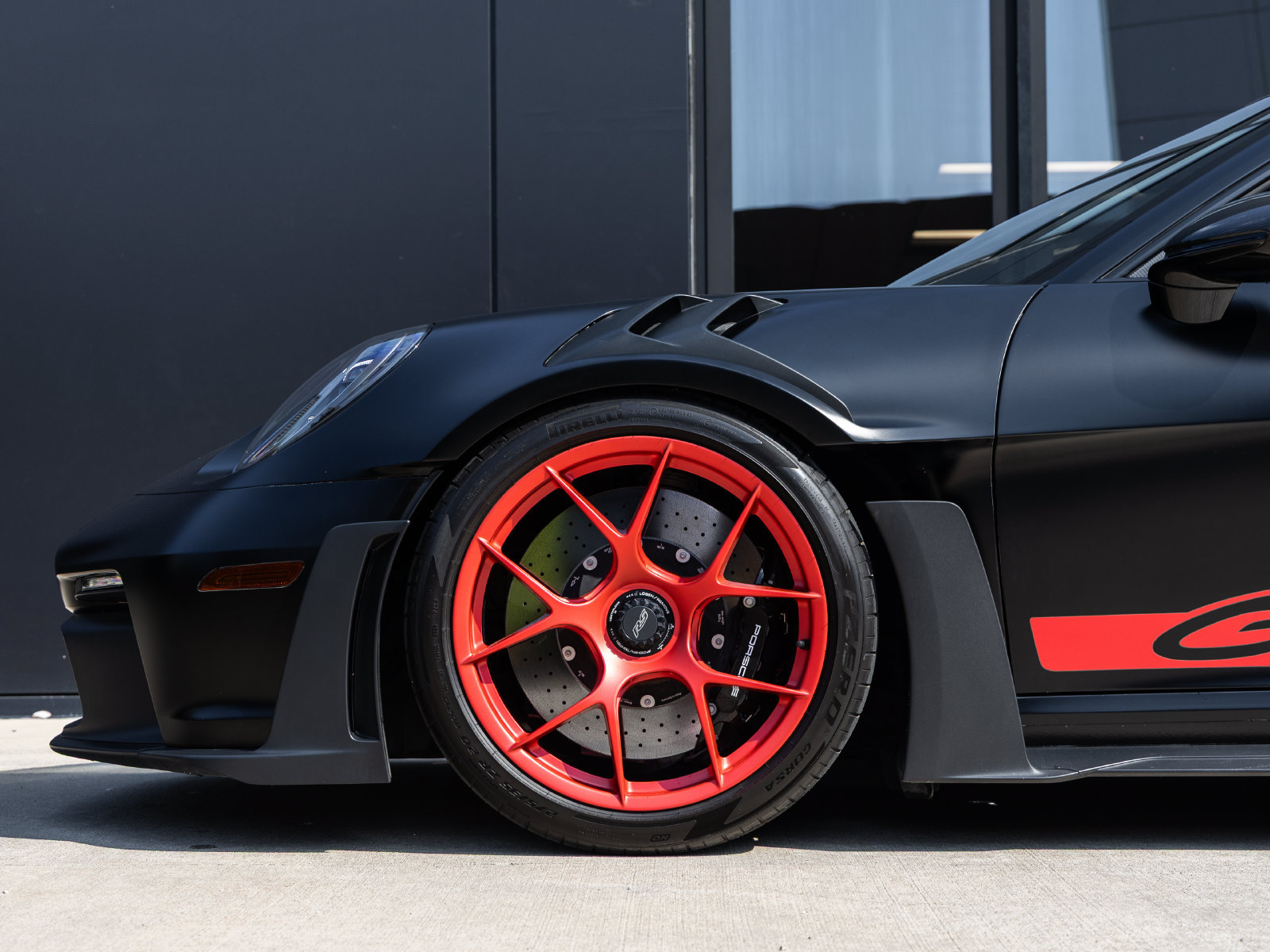 Certified 2025 Porsche 911 GT3 RS RWD image 13