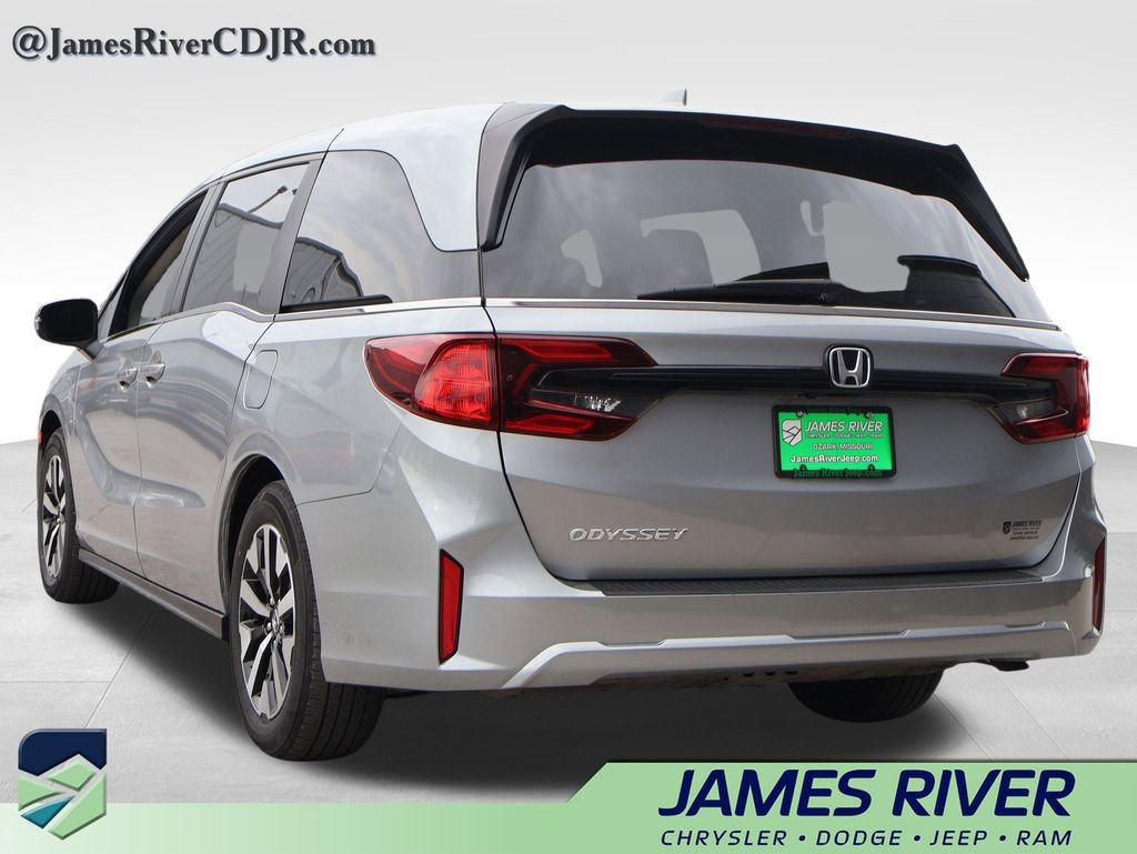 Used 2025 Honda Odyssey EX-L image 3