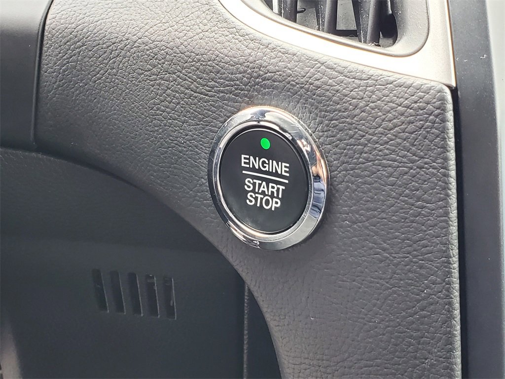 Used 2024 Ford Edge SEL image 14