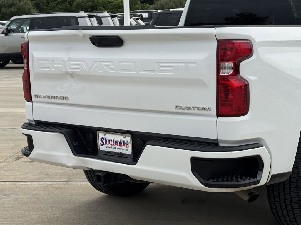 Used 2022 Chevrolet Silverado 1500 Custom RWD image 6