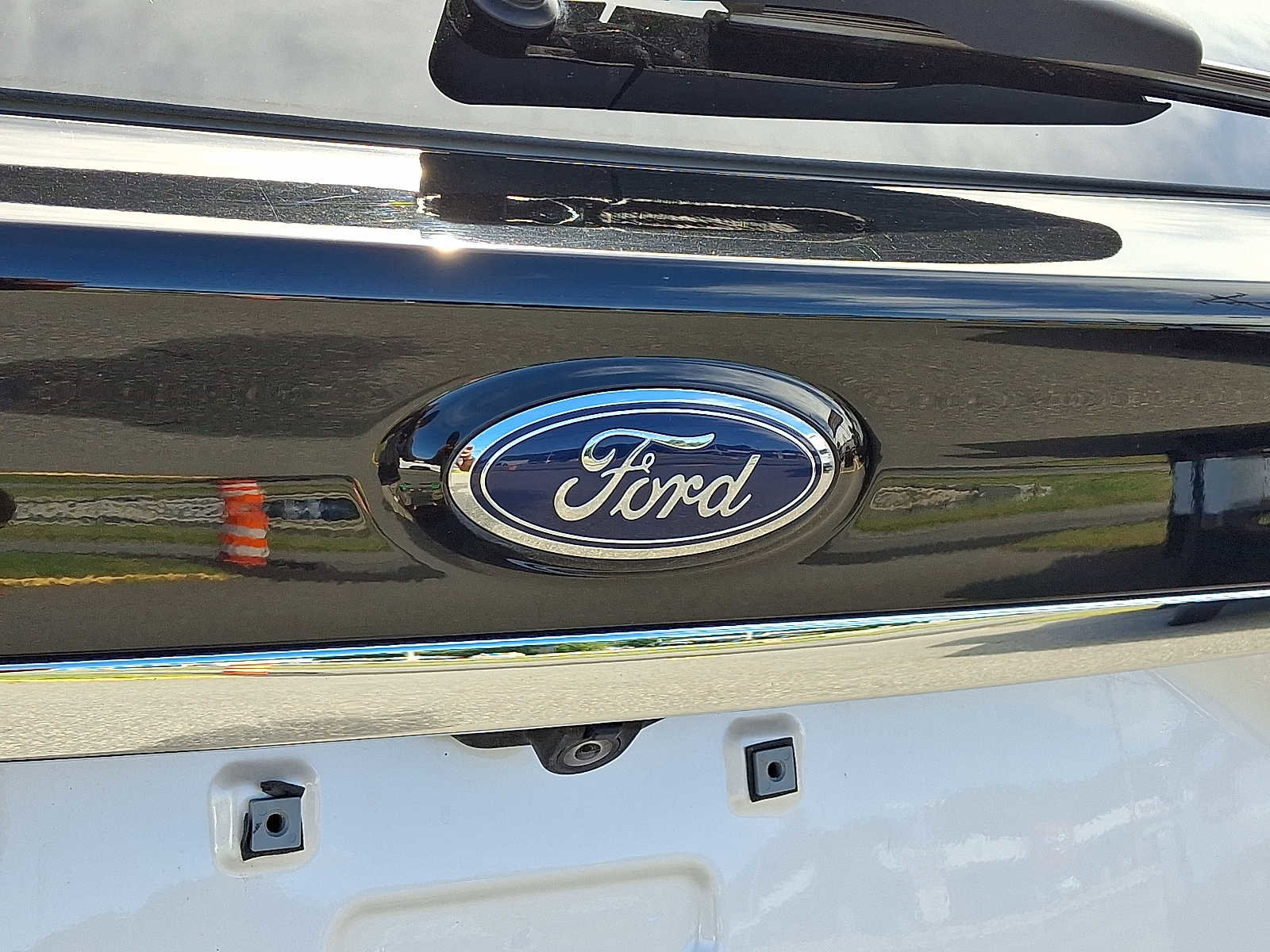 Used 2019 Ford Edge Titanium w/ Equipment Group 301A image 33