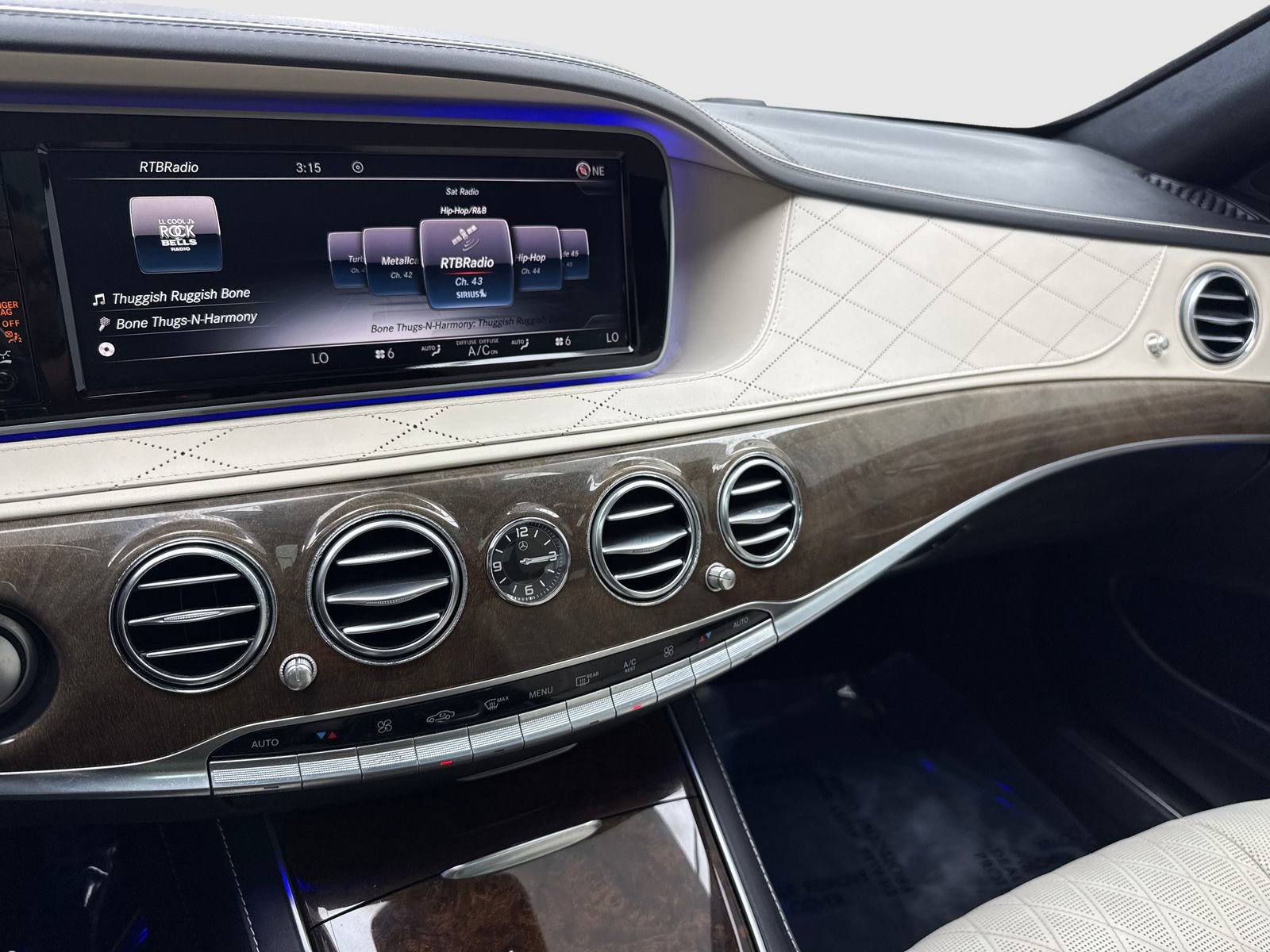 Used 2015 Mercedes-Benz S 550 4MATIC Sedan image 24