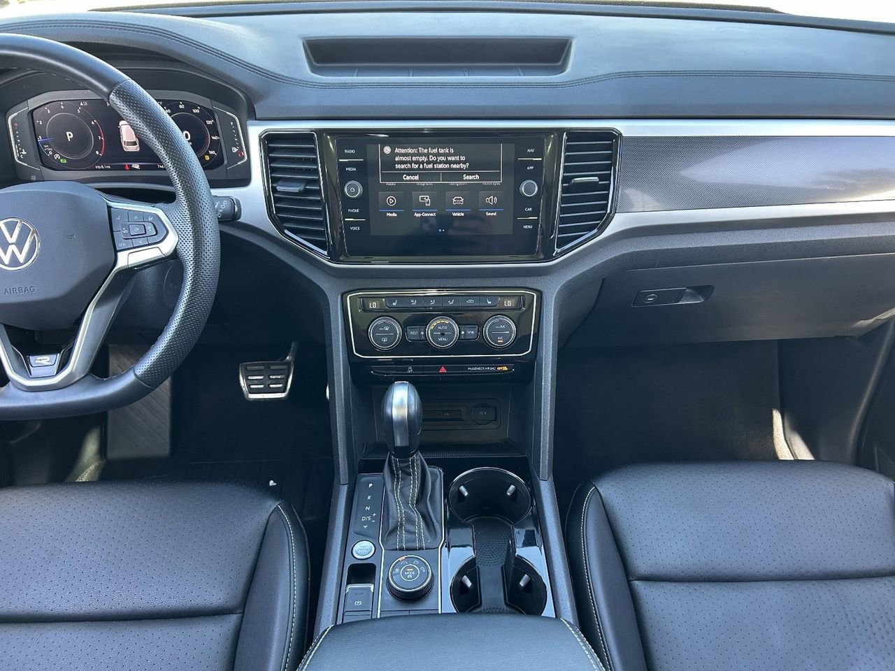 Used 2023 Volkswagen Atlas SEL R-Line AWD/4WD image 17