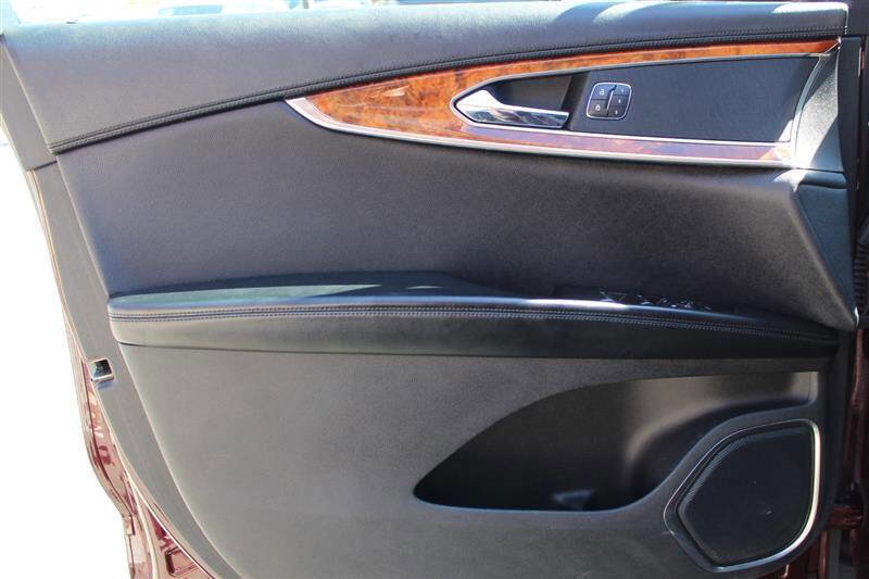 Used 2018 Lincoln MKX Reserve w/ Lincoln MKX Climate Package image 12