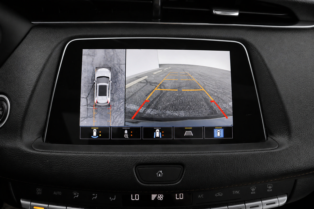 Used 2022 Cadillac XT4 Sport FWD image 36