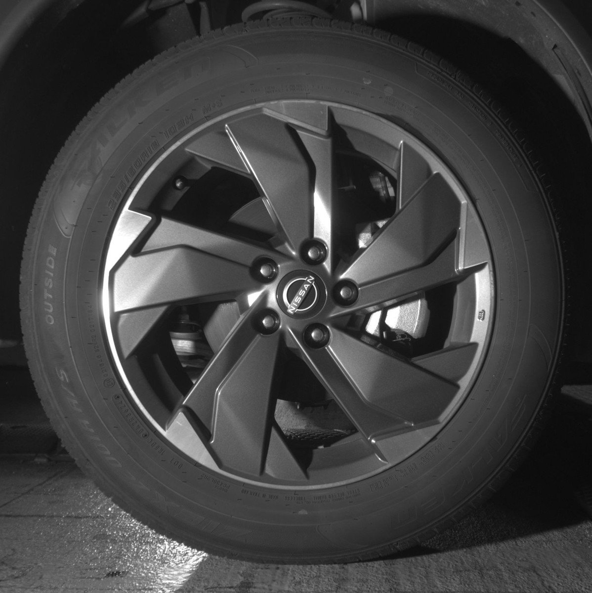 Used 2025 Nissan Rogue SV FWD image 13