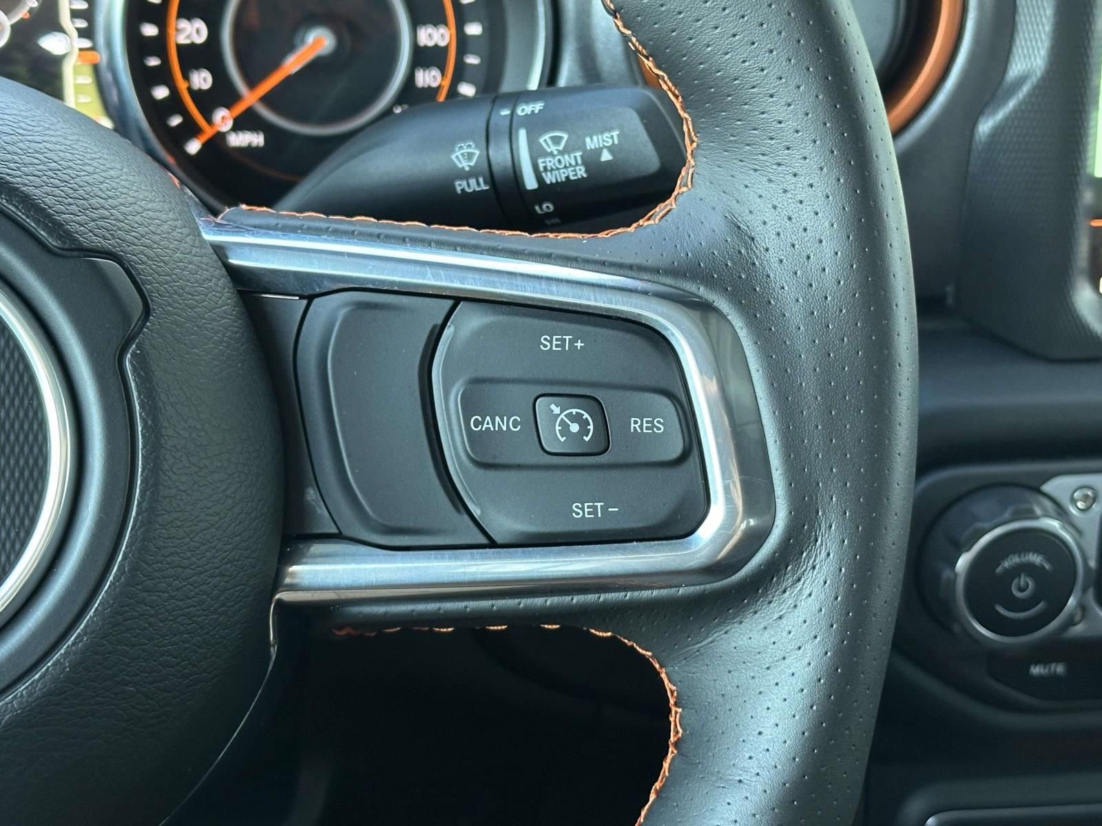 Used 2023 Jeep Gladiator Mojave w/ Cold Weather Group image 23
