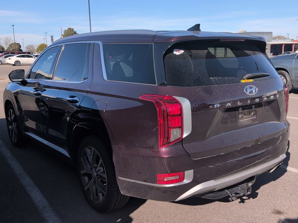 Used 2022 Hyundai Palisade Limited FWD image 2