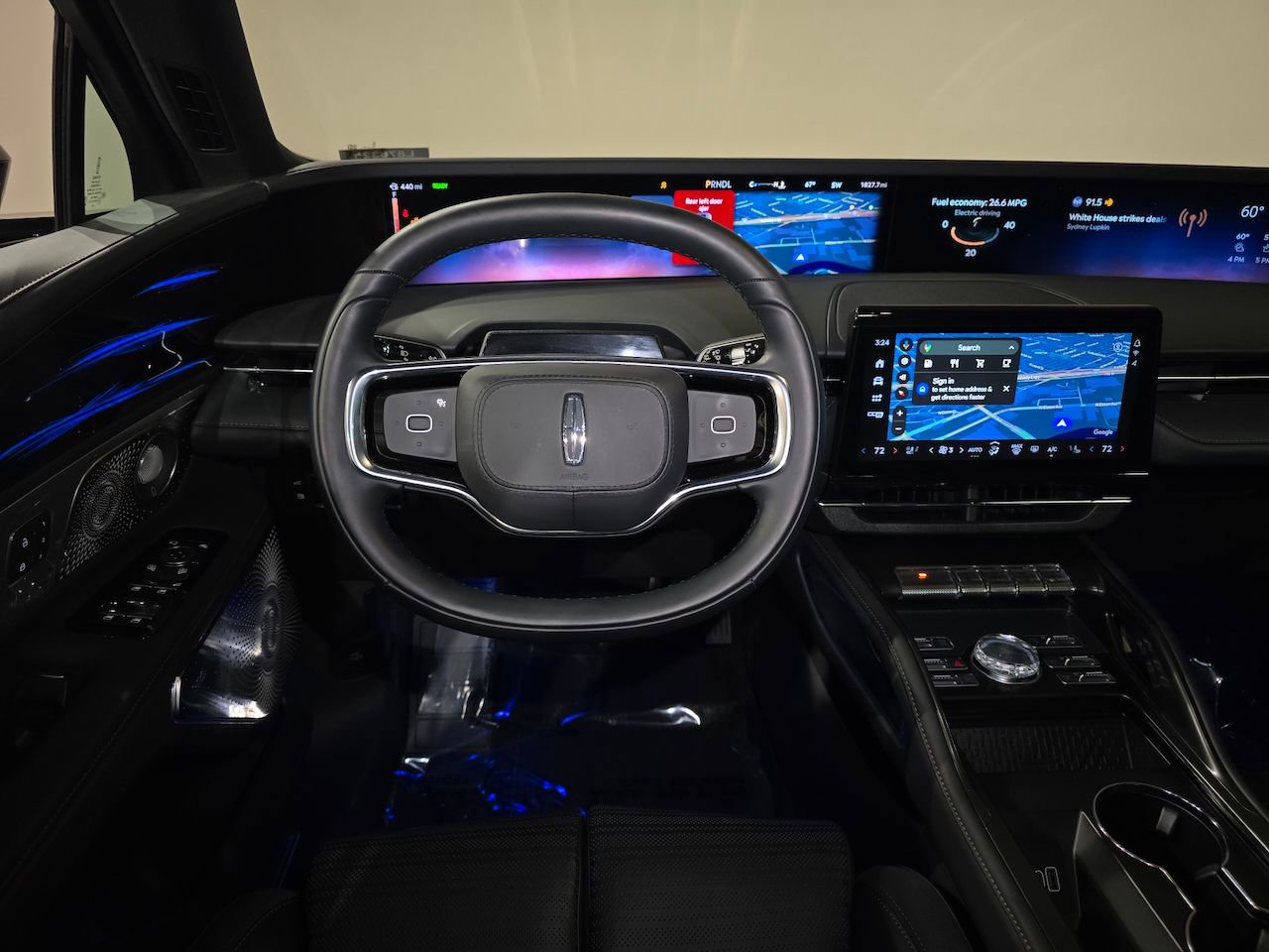 New 2024 Lincoln Nautilus Reserve w/ Equipment Group 203A image 24