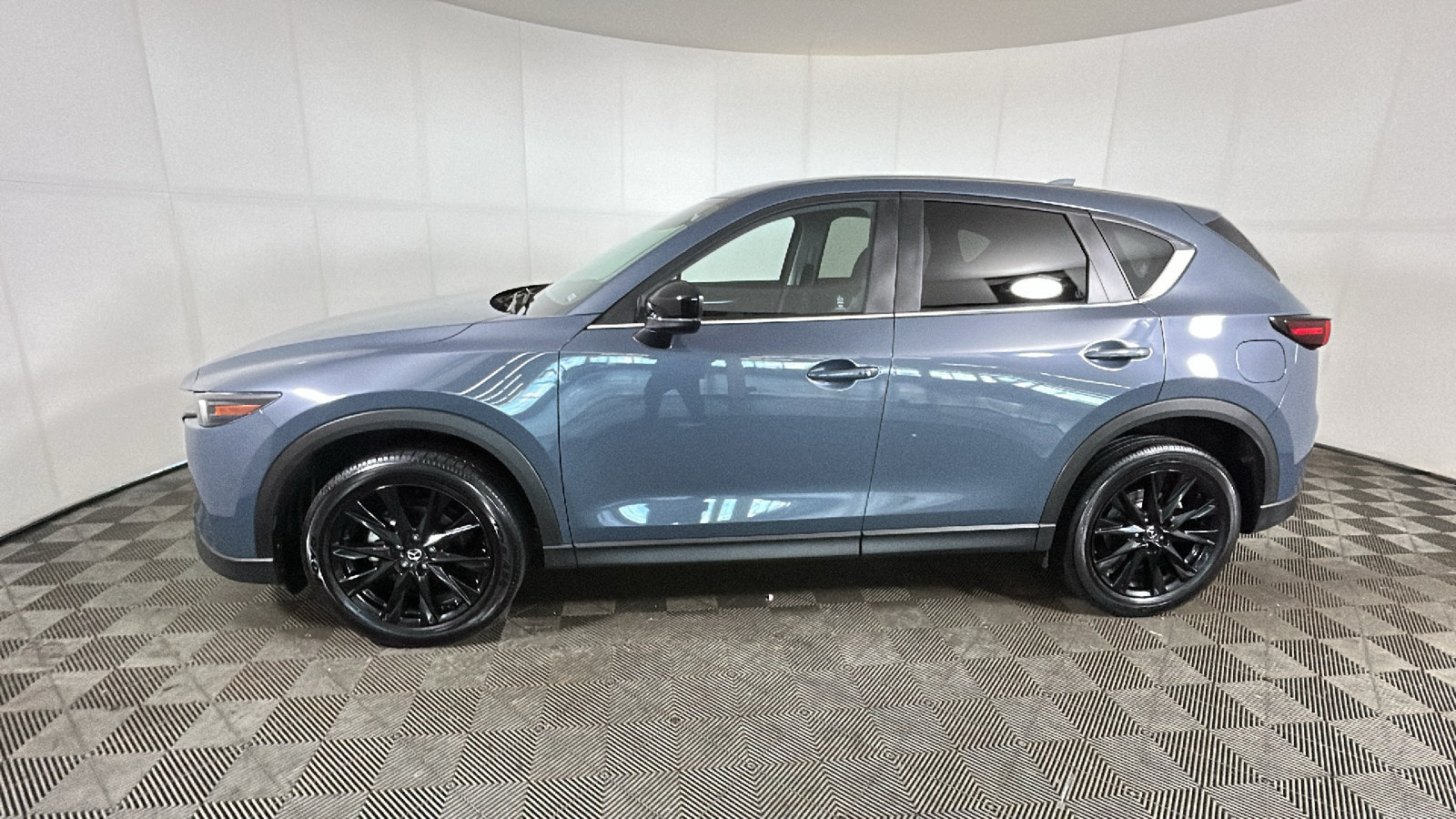 Used 2025 MAZDA CX-5 Carbon Edition AWD/4WD image 6