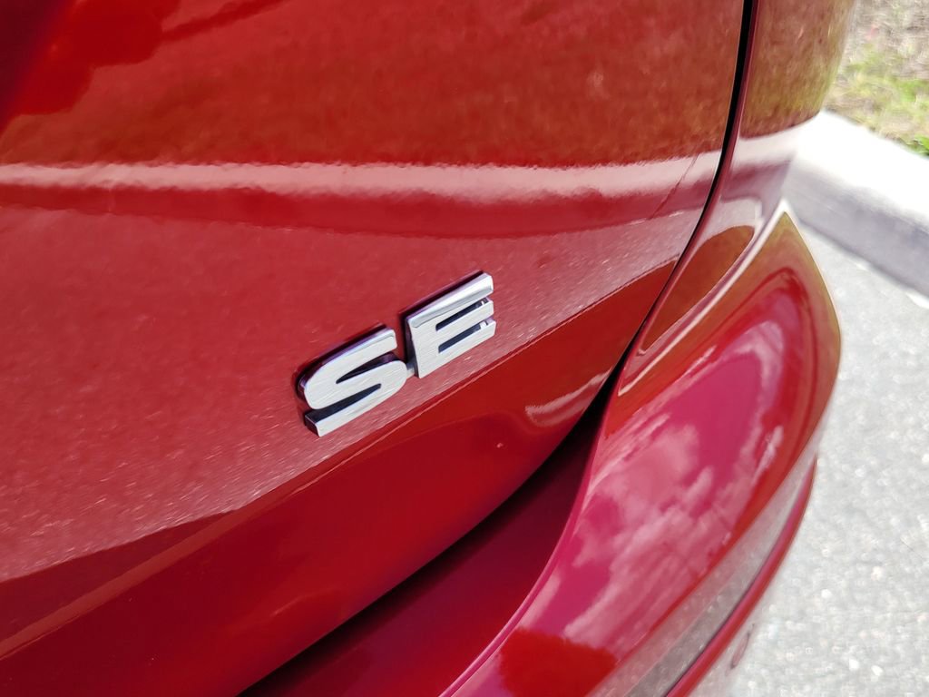 Used 2024 Mitsubishi Outlander SE Black Edition image 7