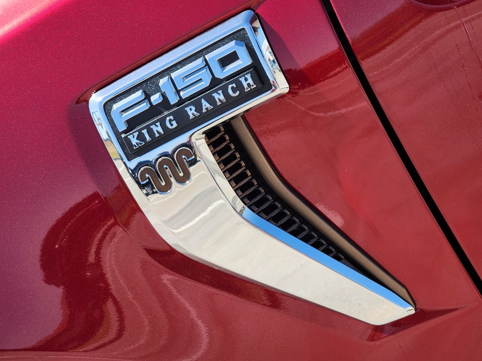 New 2026 Ford F150 King Ranch w/ Equipment Group 601A High AWD/4WD image 9